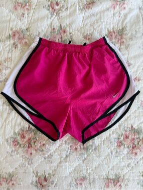 Nike Women's Tempo Athletic Shorts in Bright Pink with White and Black Trim